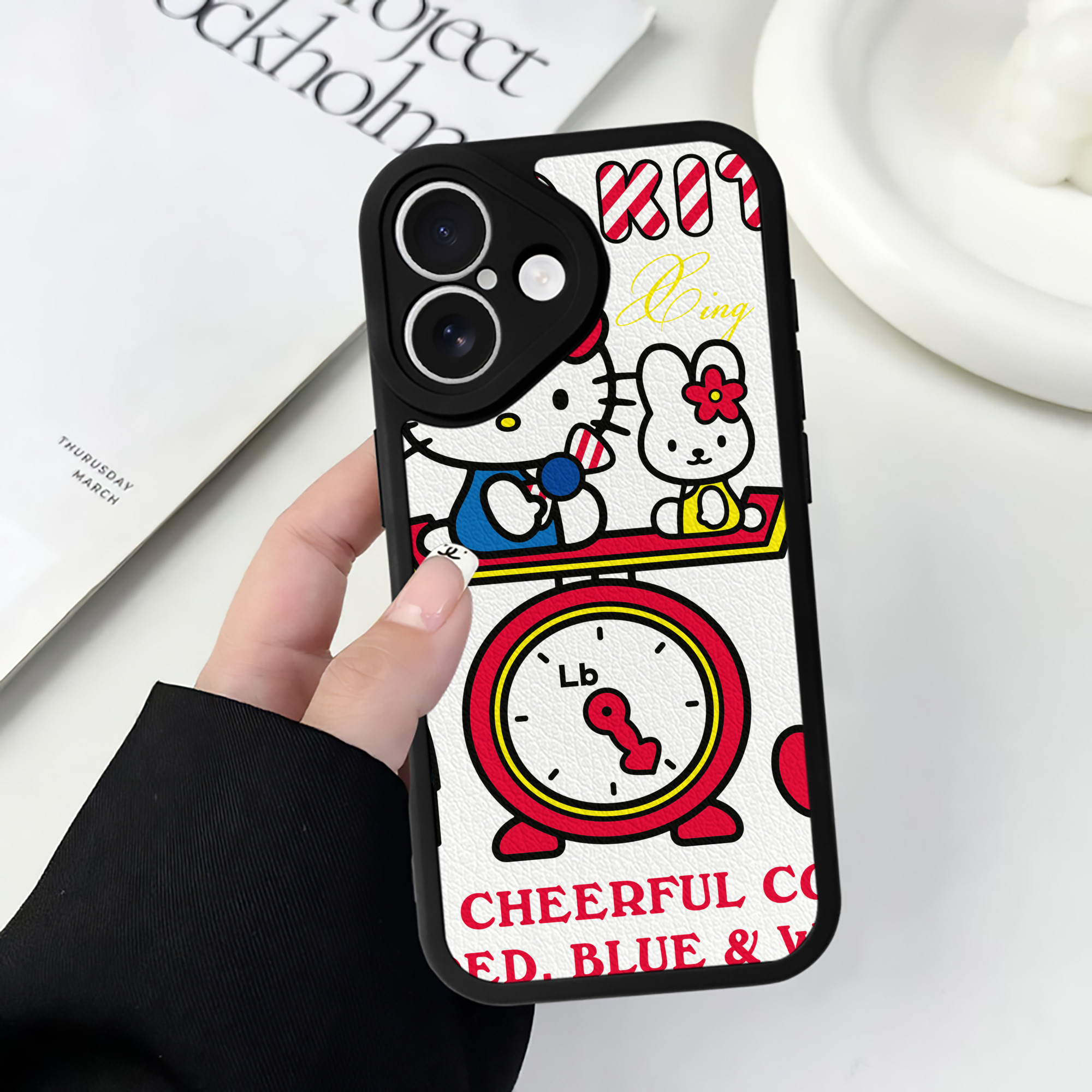 （画像用） Hello Kitty ハローキティ 【iPhone 16シリーズ対応】シリコンスマホケース（レザー調） 材質：シリコン